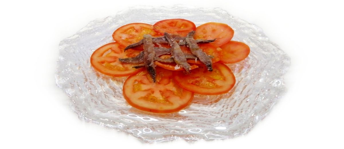 Tomate con anchoas